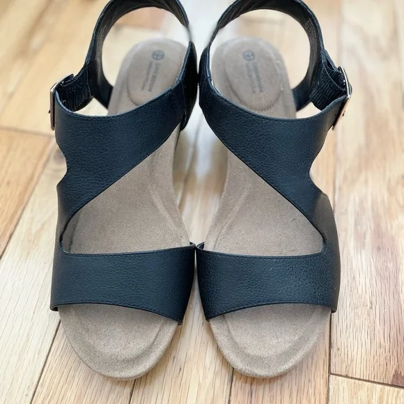 Giani Bernini Belinaa Black Memory Foam Wedge Sandals Sz 7 - Picture 2 of 8